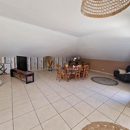 Appartement Villa Sur Le Toit, Vue Mer Сен Жилс ле Бен Екстериор снимка