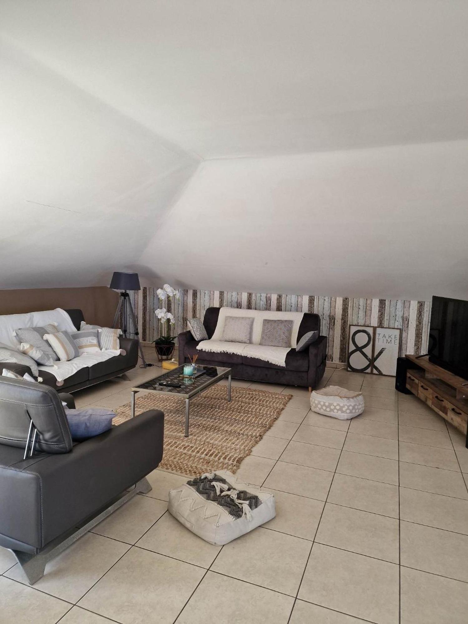 Appartement Villa Sur Le Toit, Vue Mer Сен Жилс ле Бен Екстериор снимка
