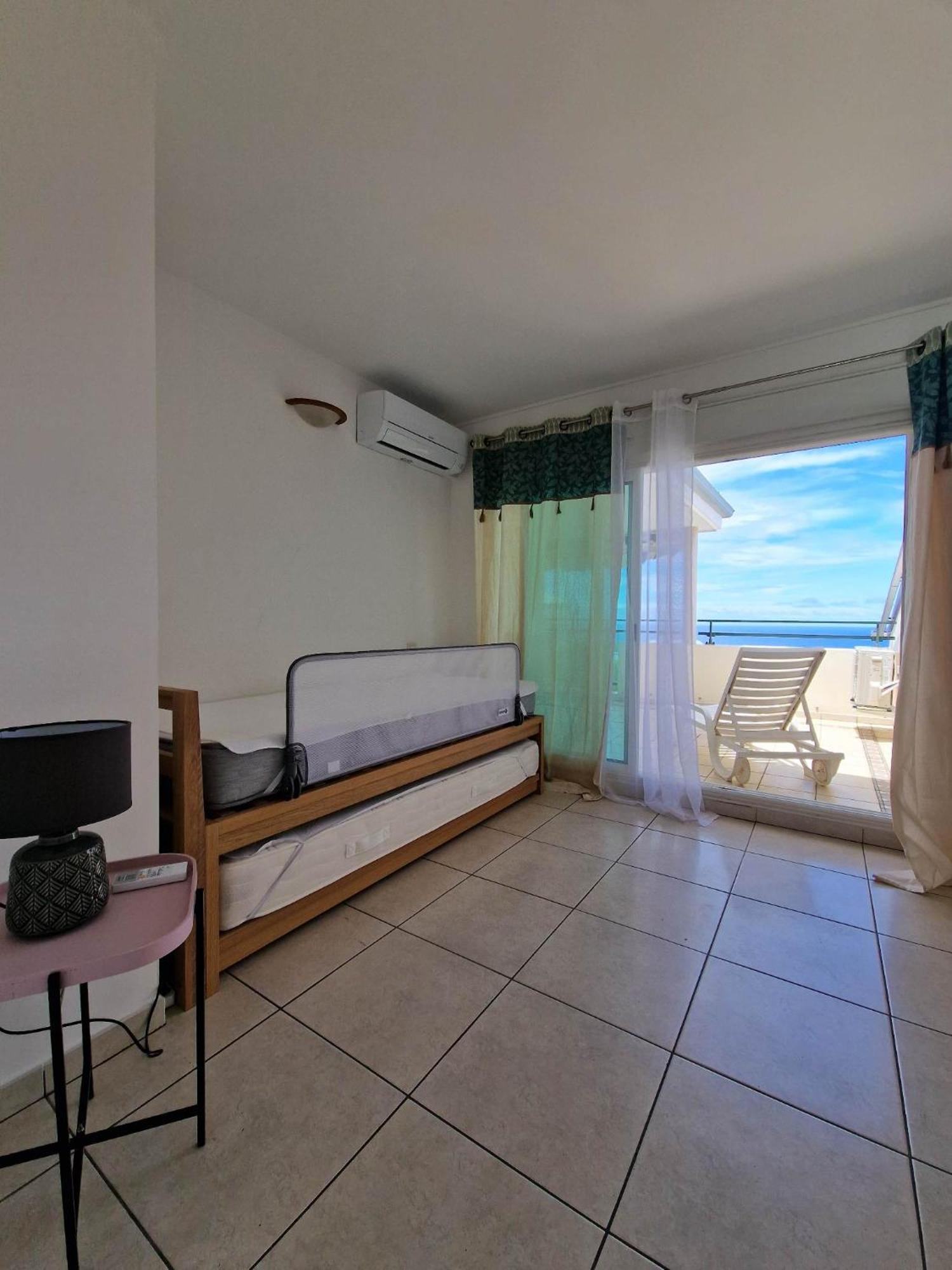 Appartement Villa Sur Le Toit, Vue Mer Сен Жилс ле Бен Екстериор снимка