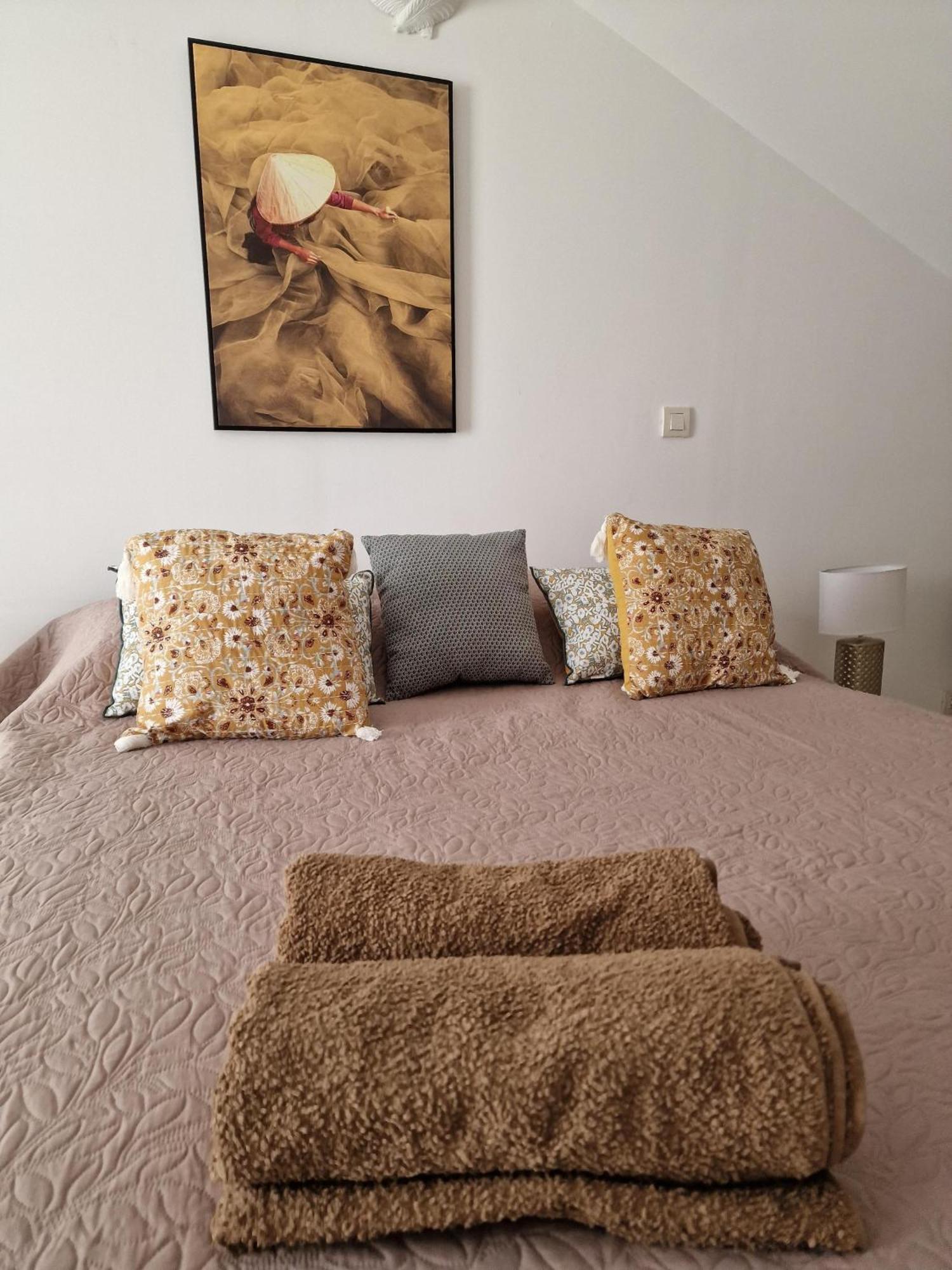 Appartement Villa Sur Le Toit, Vue Mer Сен Жилс ле Бен Екстериор снимка