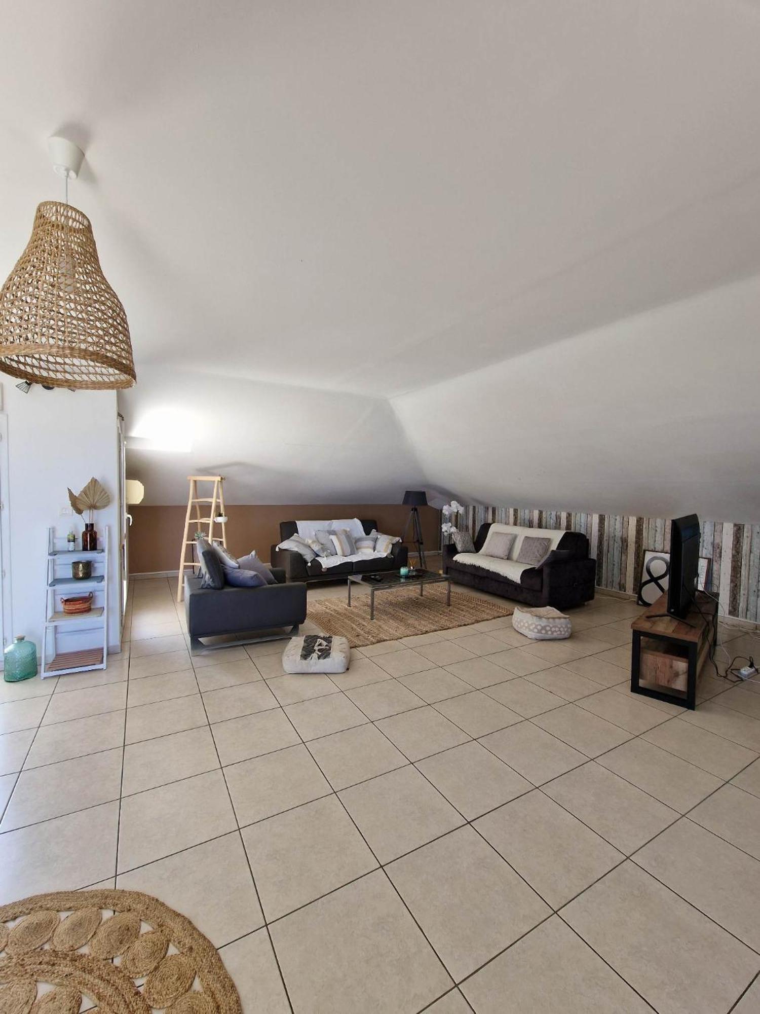 Appartement Villa Sur Le Toit, Vue Mer Сен Жилс ле Бен Екстериор снимка