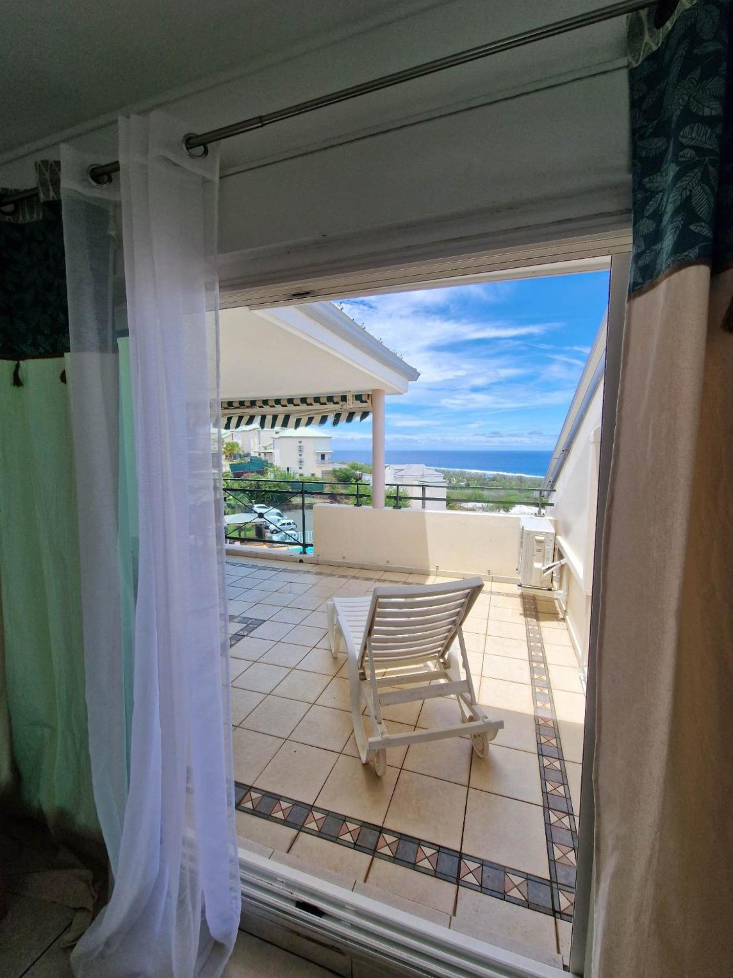 Appartement Villa Sur Le Toit, Vue Mer Сен Жилс ле Бен Екстериор снимка